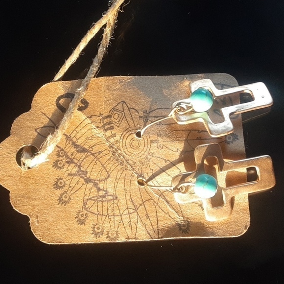 Turquoise Gold Tone Hammered Crosses - Picture 2 of 5